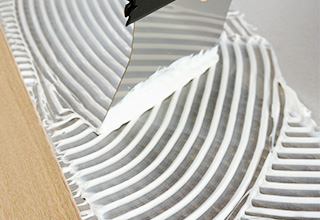 フローリング直貼り用接着剤