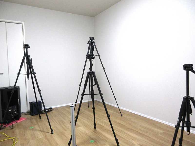 >界壁遮音測定の様子