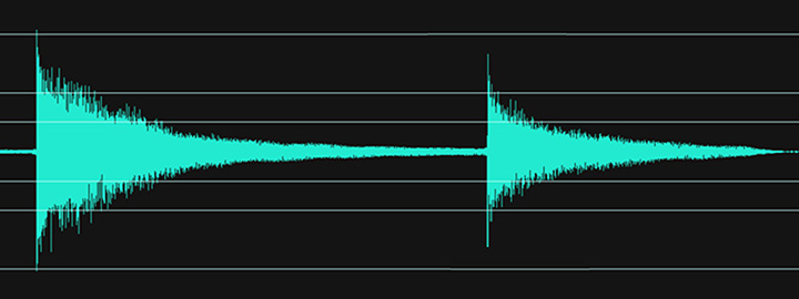 未対策 金属板の振動の波形