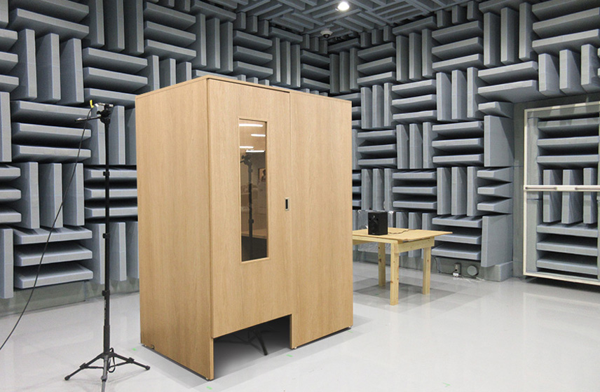 自社保有の半無響室にて防音性能の比較評価を実施